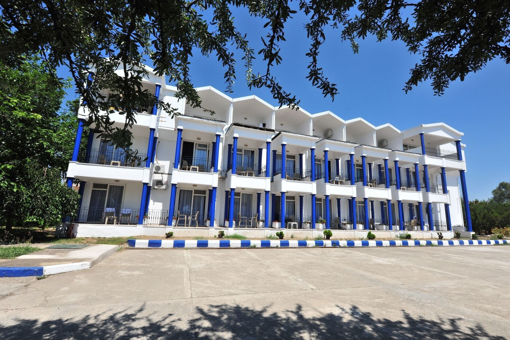 Отель Afytos Akcay Tatil Koyu Эдремит Экстерьер фото
